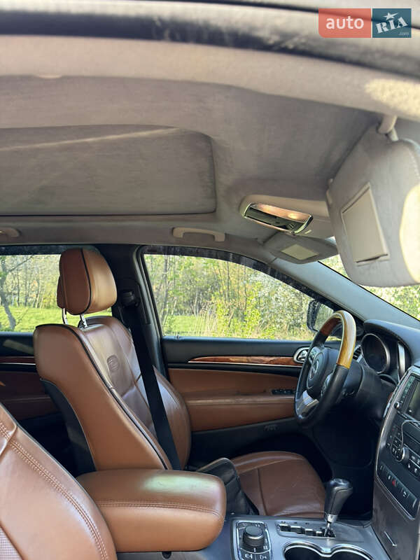 Внедорожник / Кроссовер Jeep Grand Cherokee 2011 в Виннице