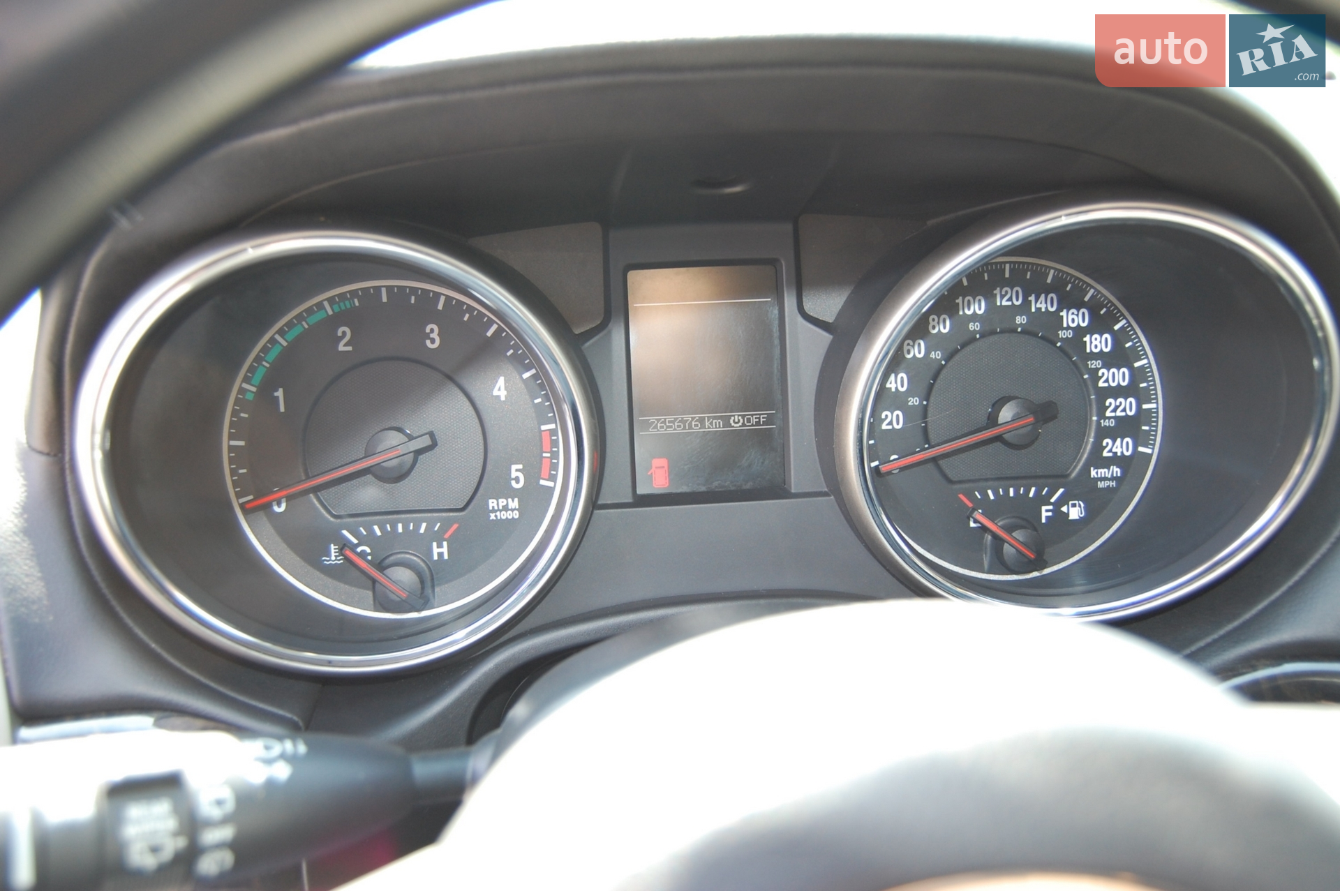 2012 Jeep Grand Cherokee - мініатюра 32