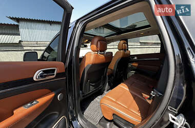 Внедорожник / Кроссовер Jeep Grand Cherokee 2015 в 