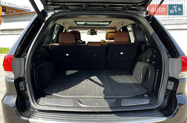 Внедорожник / Кроссовер Jeep Grand Cherokee 2015 в 