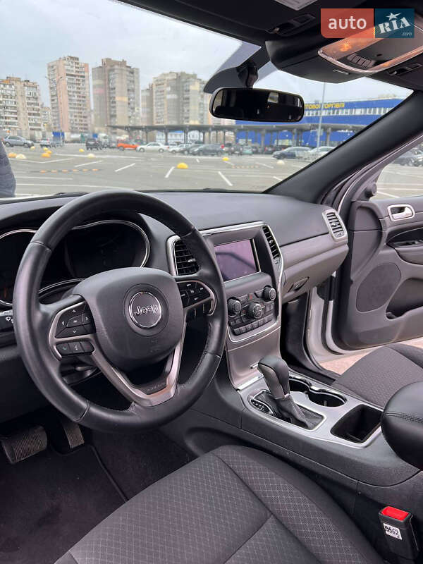 Внедорожник / Кроссовер Jeep Grand Cherokee 2019 в Киеве