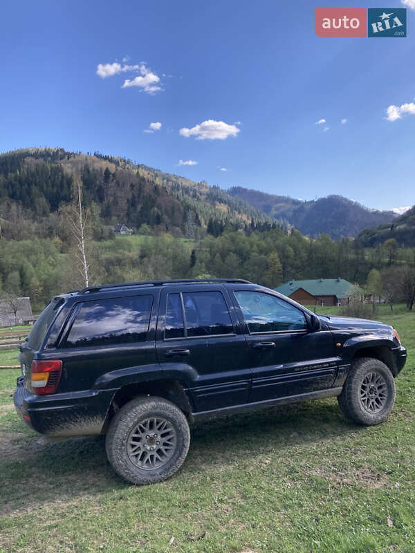 Внедорожник / Кроссовер Jeep Grand Cherokee 2002 в Рахове