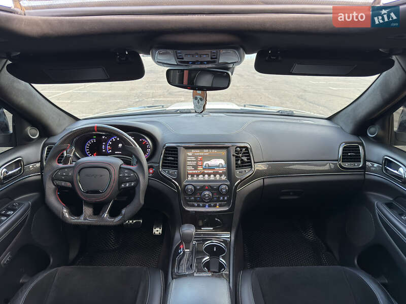 Внедорожник / Кроссовер Jeep Grand Cherokee 2017 в Киеве фото 13 Внедорожник / Кроссовер Jeep Grand Cherokee 2017 в Киеве