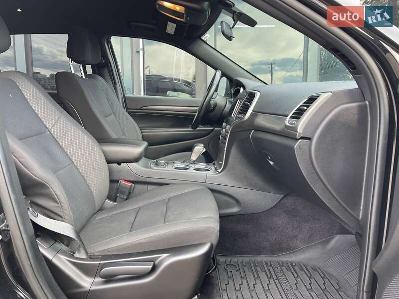 Внедорожник / Кроссовер Jeep Grand Cherokee 2017 в Киеве