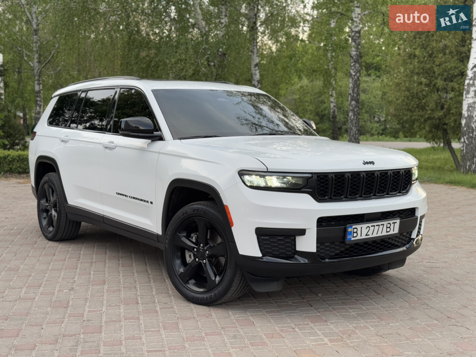 2022 Jeep Grand Cherokee - мініатюра 23