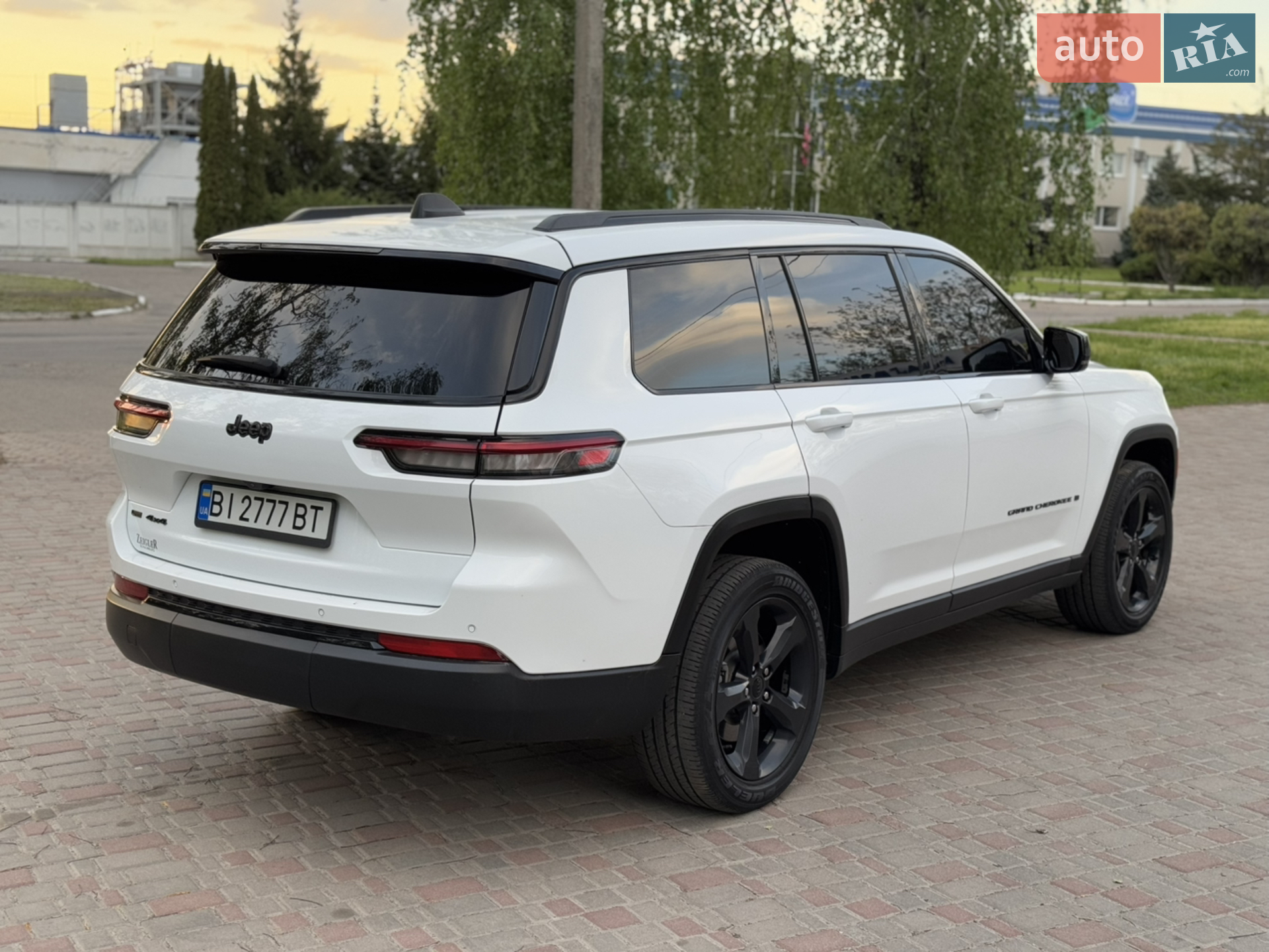 2022 Jeep Grand Cherokee - мініатюра 32