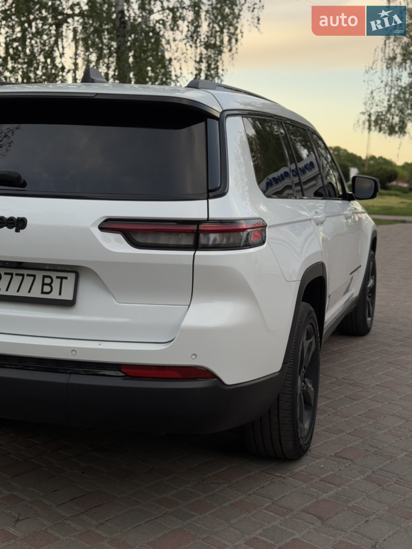 2022 Jeep Grand Cherokee - мініатюра 41