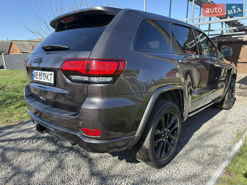 Внедорожник / Кроссовер Jeep Grand Cherokee 2021 в Жмеринке