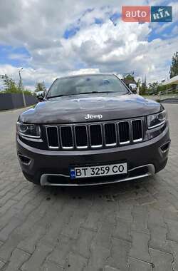 Внедорожник / Кроссовер Jeep Grand Cherokee 2015 в 