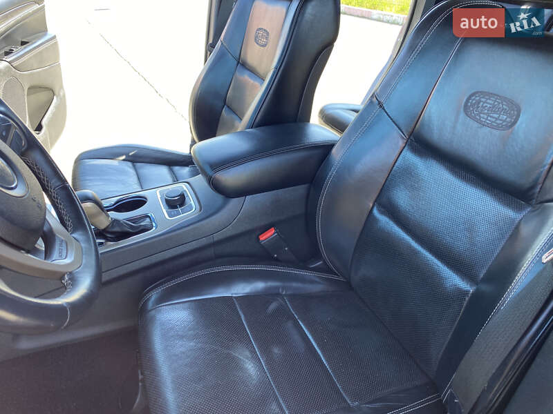 Внедорожник / Кроссовер Jeep Grand Cherokee 2017 в Виннице