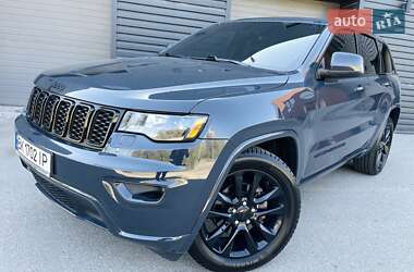 Позашляховик / Кросовер Jeep Grand Cherokee 2017 в 