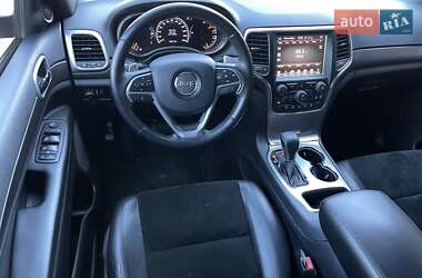 Позашляховик / Кросовер Jeep Grand Cherokee 2017 в 