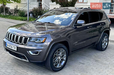 Позашляховик / Кросовер Jeep Grand Cherokee 2018 в 