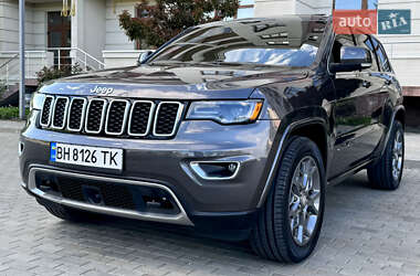 Позашляховик / Кросовер Jeep Grand Cherokee 2018 в 