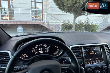 Позашляховик / Кросовер Jeep Grand Cherokee 2018 в 