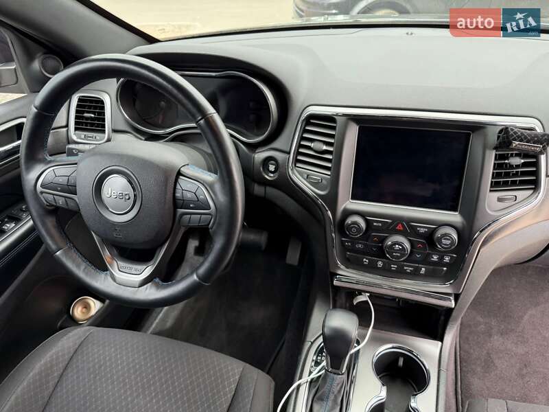 Позашляховик / Кросовер Jeep Grand Cherokee 2018 в Києві