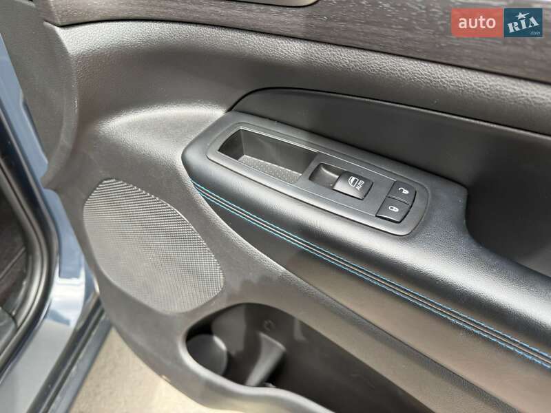 Позашляховик / Кросовер Jeep Grand Cherokee 2018 в Києві