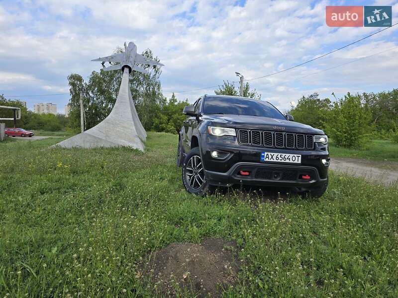 Позашляховик / Кросовер Jeep Grand Cherokee 2018 в Харкові