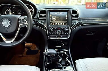 Позашляховик / Кросовер Jeep Grand Cherokee 2014 в 