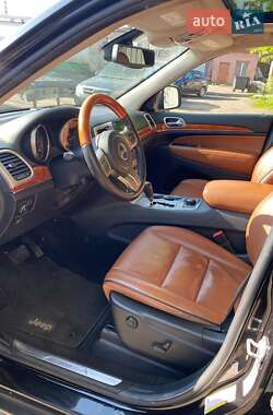 Позашляховик / Кросовер Jeep Grand Cherokee 2012 в 