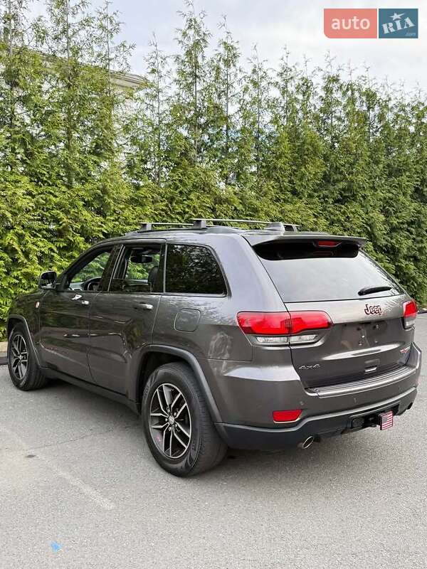 Внедорожник / Кроссовер Jeep Grand Cherokee 2018 в Киеве
