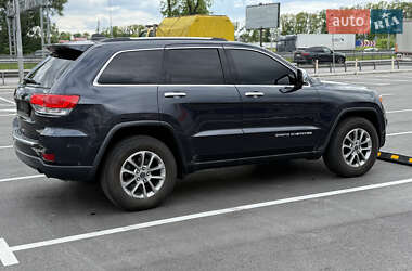 Внедорожник / Кроссовер Jeep Grand Cherokee 2016 в 