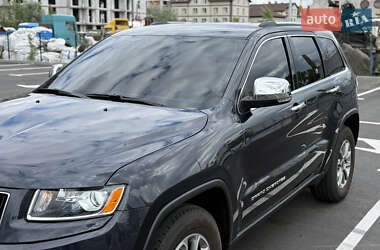 Внедорожник / Кроссовер Jeep Grand Cherokee 2016 в 