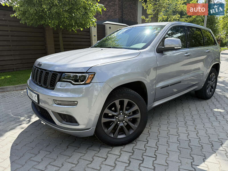 Внедорожник / Кроссовер Jeep Grand Cherokee 2019 в Киеве