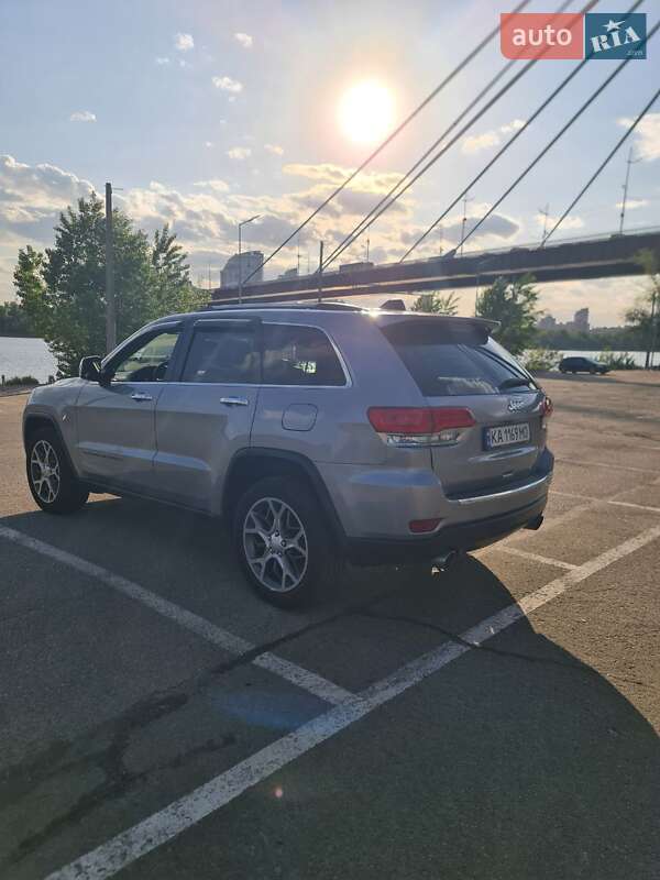 Внедорожник / Кроссовер Jeep Grand Cherokee 2019 в Киеве