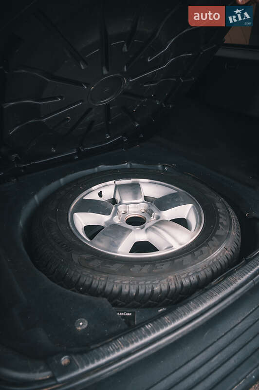Внедорожник / Кроссовер Jeep Grand Cherokee 2003 в Черкассах