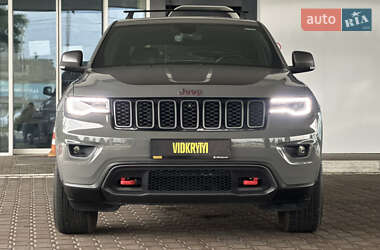 Позашляховик / Кросовер Jeep Grand Cherokee 2020 в 