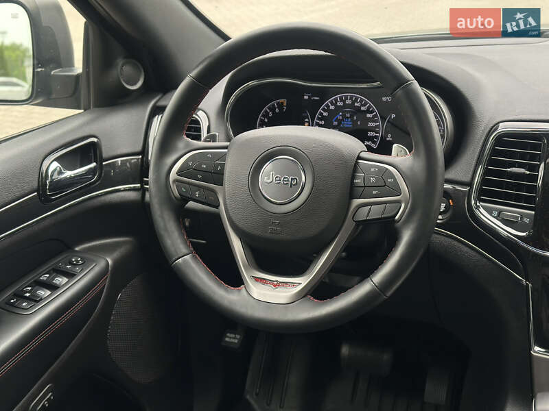 Внедорожник / Кроссовер Jeep Grand Cherokee 2020 в Киеве