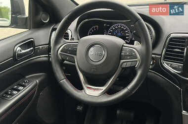 Позашляховик / Кросовер Jeep Grand Cherokee 2020 в 
