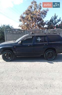Позашляховик / Кросовер Jeep Grand Cherokee 2001 в 