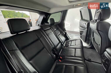 Внедорожник / Кроссовер Jeep Grand Cherokee 2011 в 