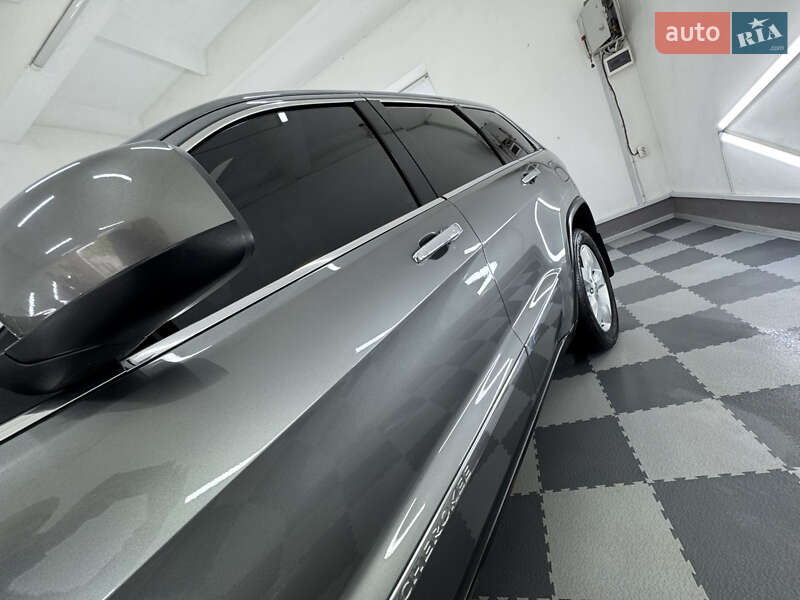Внедорожник / Кроссовер Jeep Grand Cherokee 2011 в Трускавце