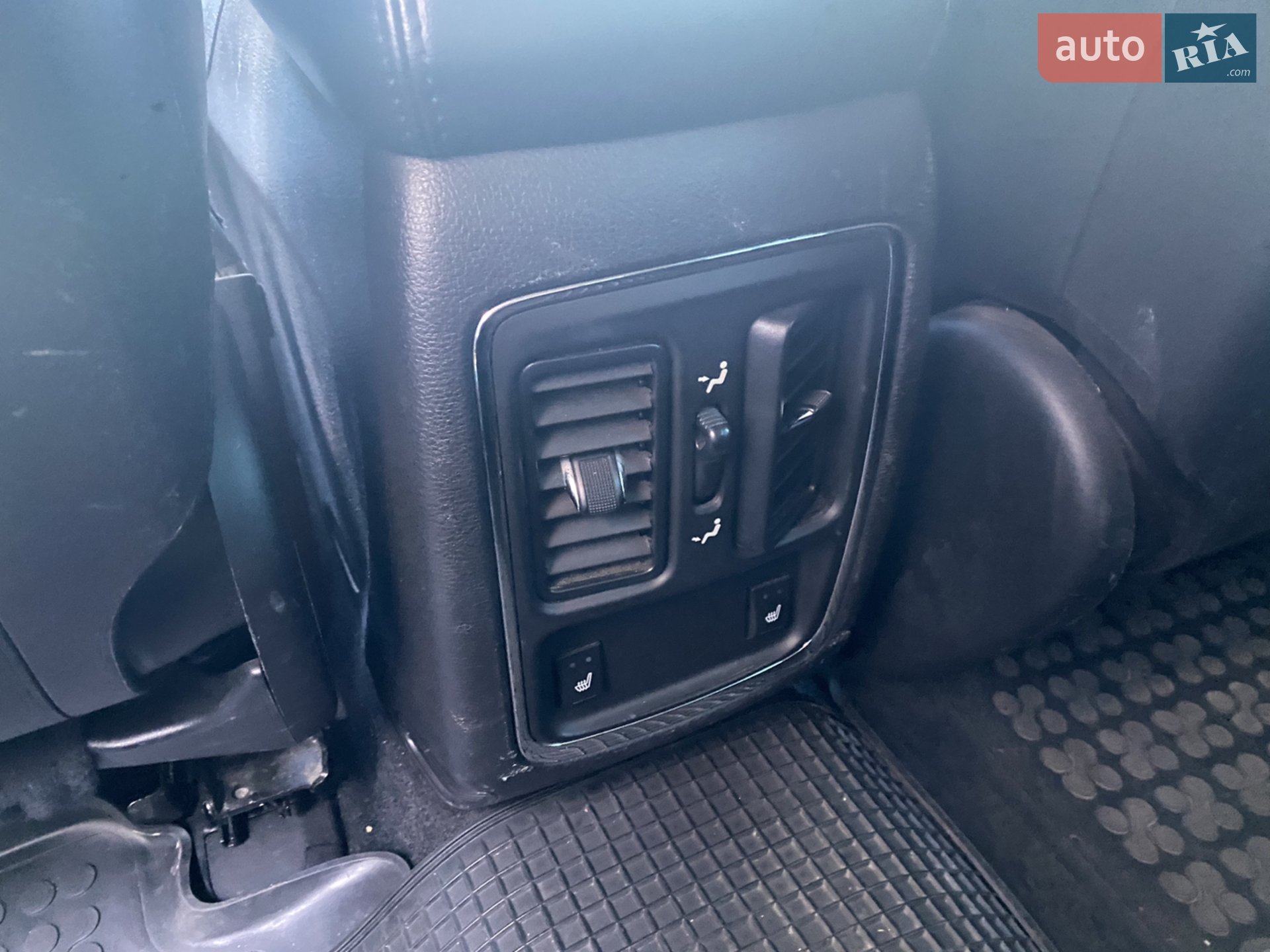 2012 Jeep Grand Cherokee - мініатюра 5