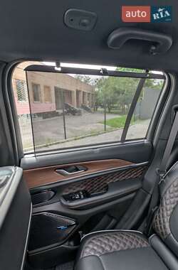 Внедорожник / Кроссовер Jeep Grand Cherokee 2022 в 