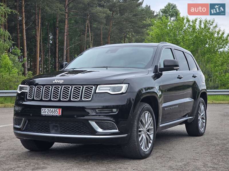 Внедорожник / Кроссовер Jeep Grand Cherokee 2017 в 