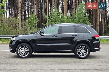 Внедорожник / Кроссовер Jeep Grand Cherokee 2017 в 
