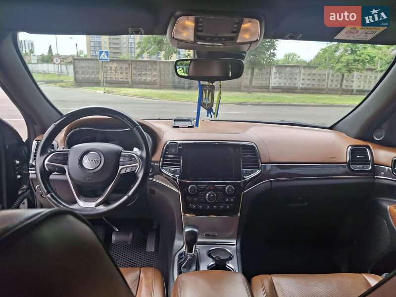 Внедорожник / Кроссовер Jeep Grand Cherokee 2021 в Черкассах