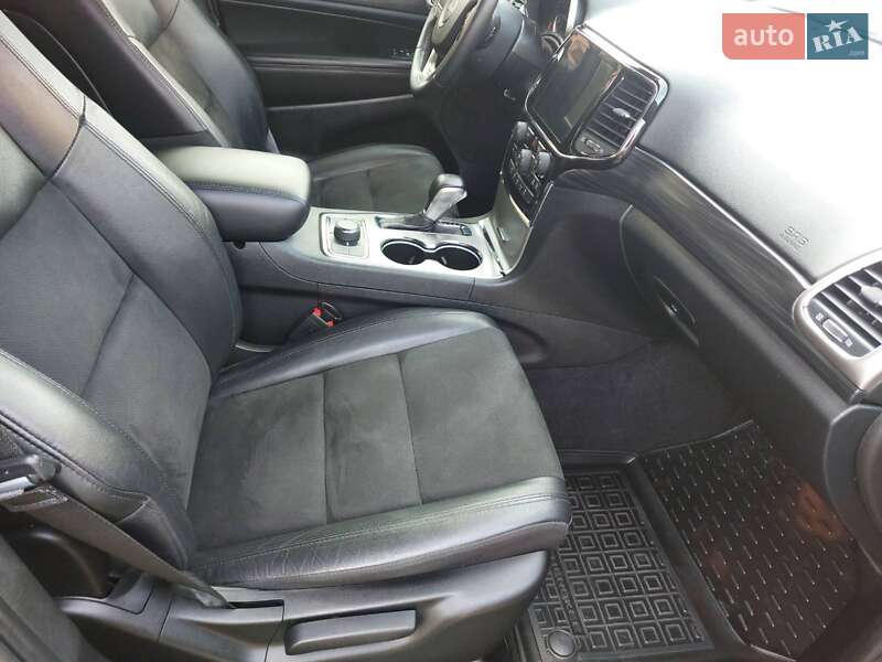 Внедорожник / Кроссовер Jeep Grand Cherokee 2022 в Ромнах