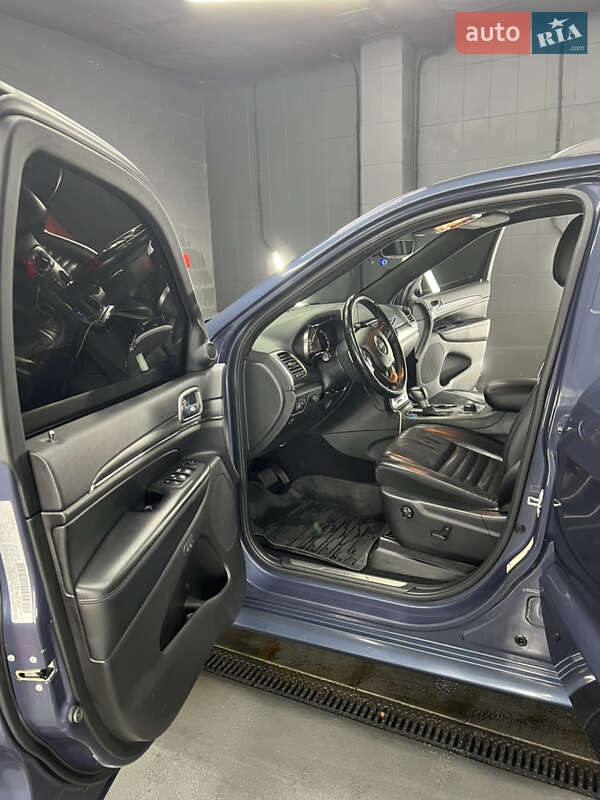 Внедорожник / Кроссовер Jeep Grand Cherokee 2019 в Киеве