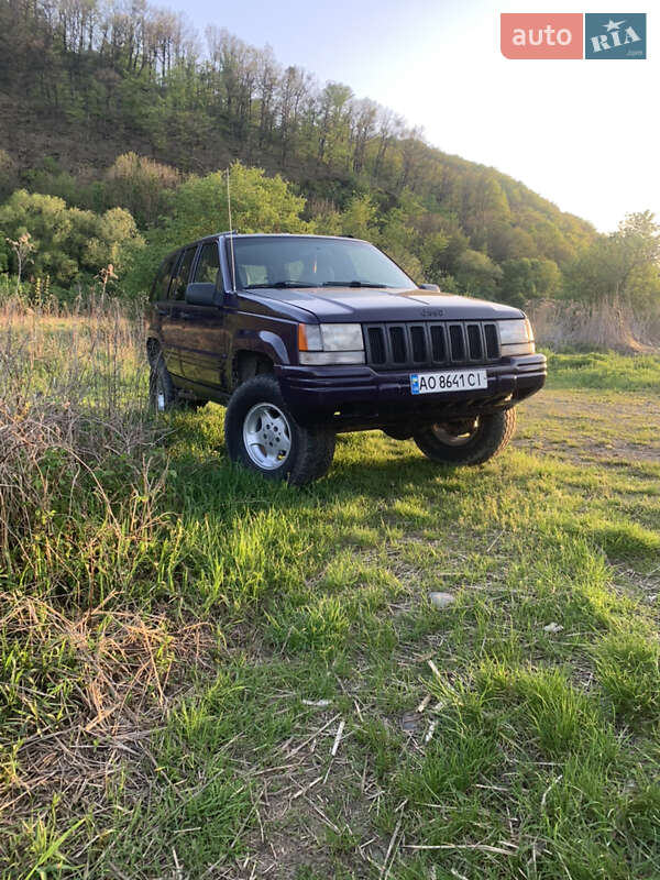 Внедорожник / Кроссовер Jeep Grand Cherokee 1996 в Мукачево