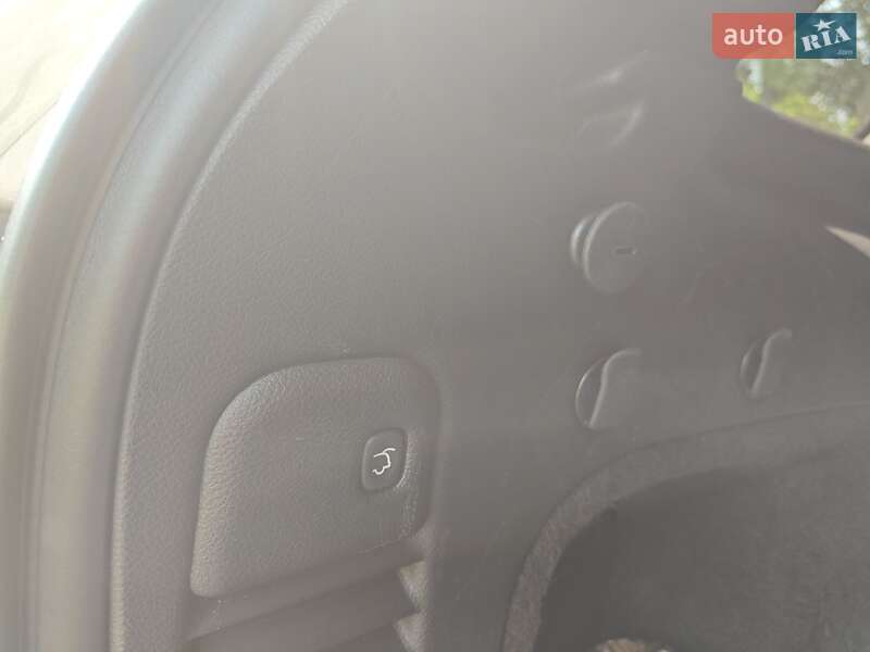 Внедорожник / Кроссовер Jeep Grand Cherokee 2018 в Киеве фото 48 Внедорожник / Кроссовер Jeep Grand Cherokee 2018 в Киеве