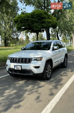 Позашляховик / Кросовер Jeep Grand Cherokee 2017 в Києві