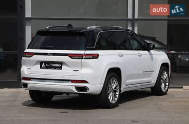 Внедорожник / Кроссовер Jeep Grand Cherokee 2022 в 