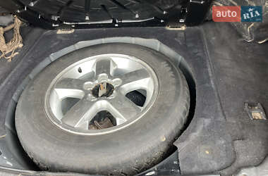 Внедорожник / Кроссовер Jeep Grand Cherokee 2003 в 