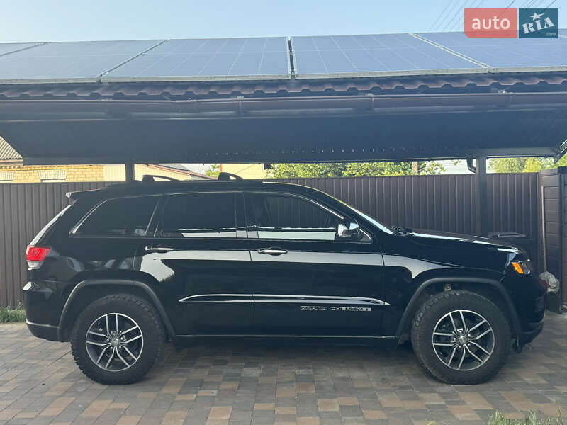 Позашляховик / Кросовер Jeep Grand Cherokee 2018 в Броварах