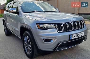Позашляховик / Кросовер Jeep Grand Cherokee 2020 в 